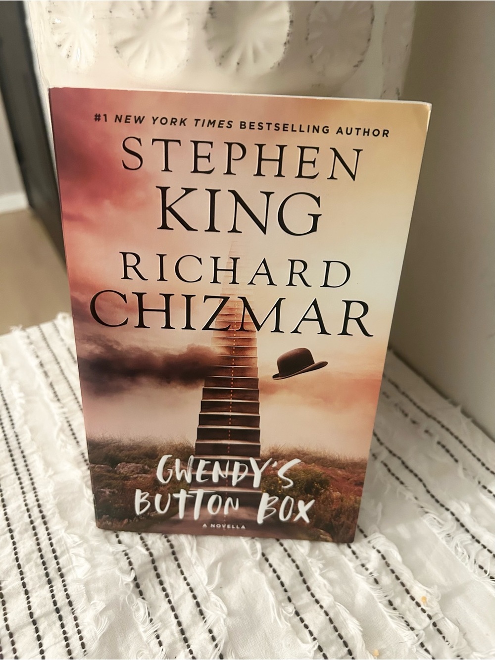Gwendy’s Button Box Paperback by Stephen King & Richard Chizmar Horror Fantasy